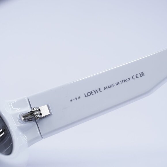 Loewe LW40033I 21C Sunglasses White Rectangle Frame, Smoke with Silver Lenses - Picture 8 of 10